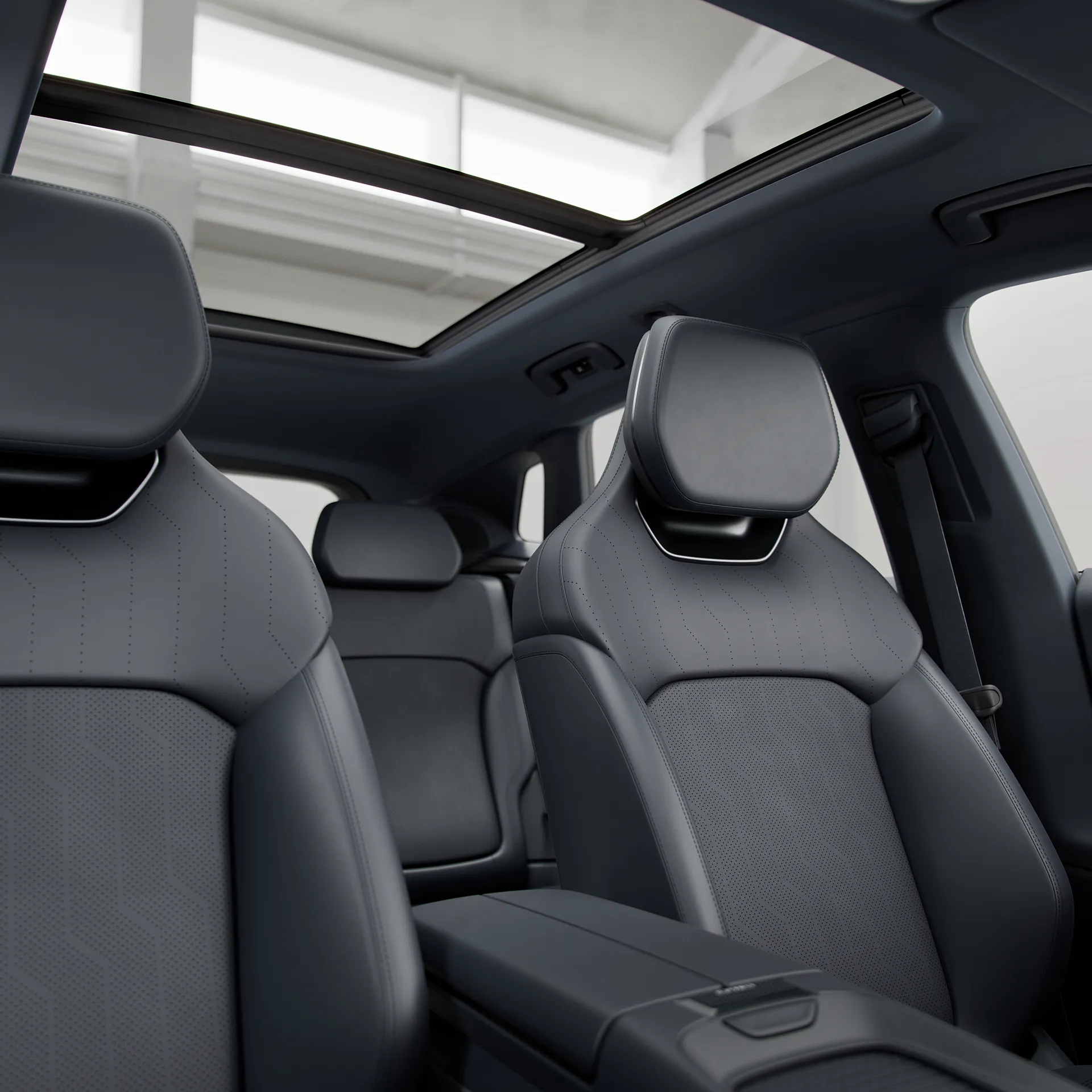 Lynk & Co 08 13