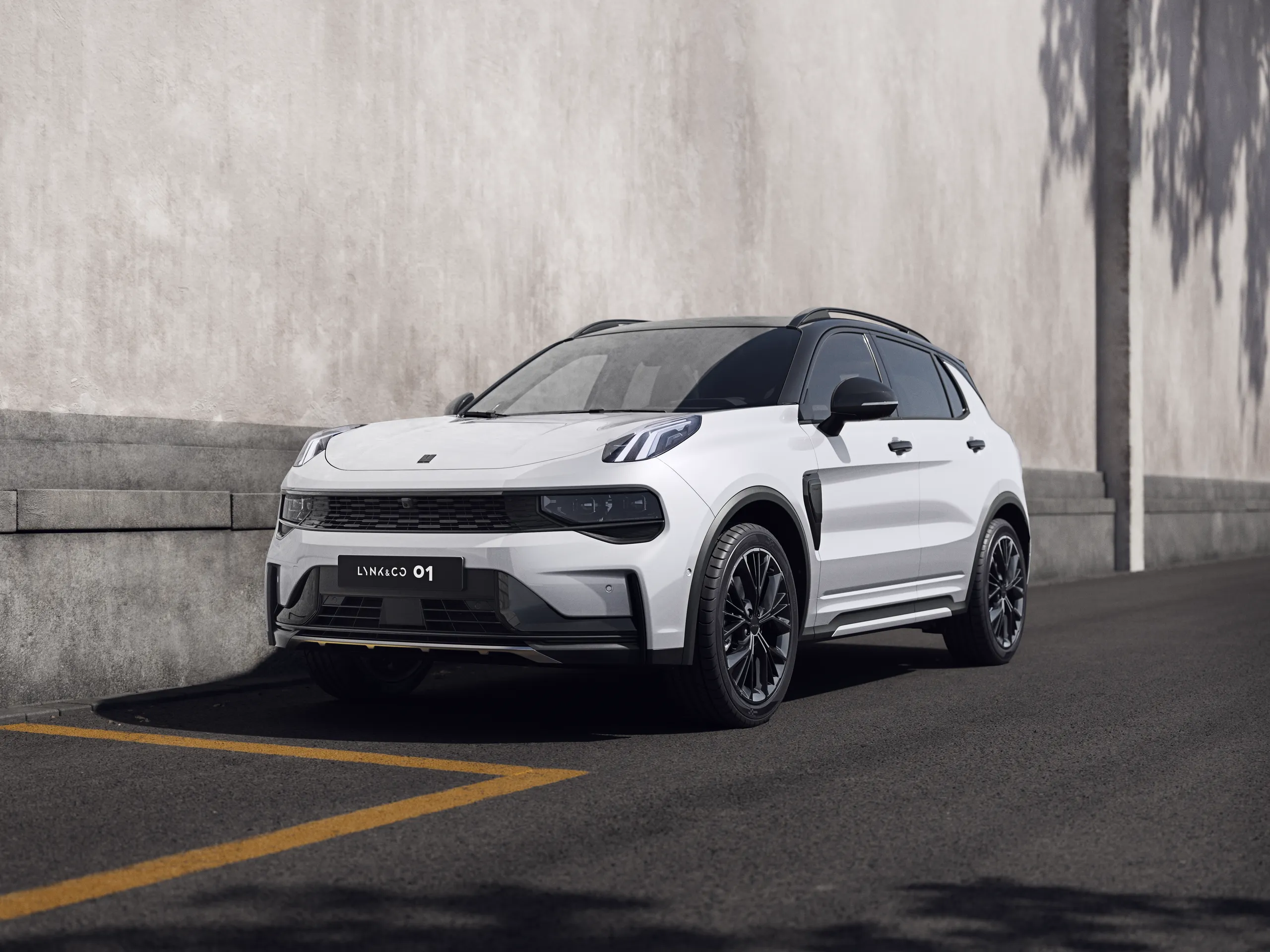Lynk & Co 01 · Crystal White