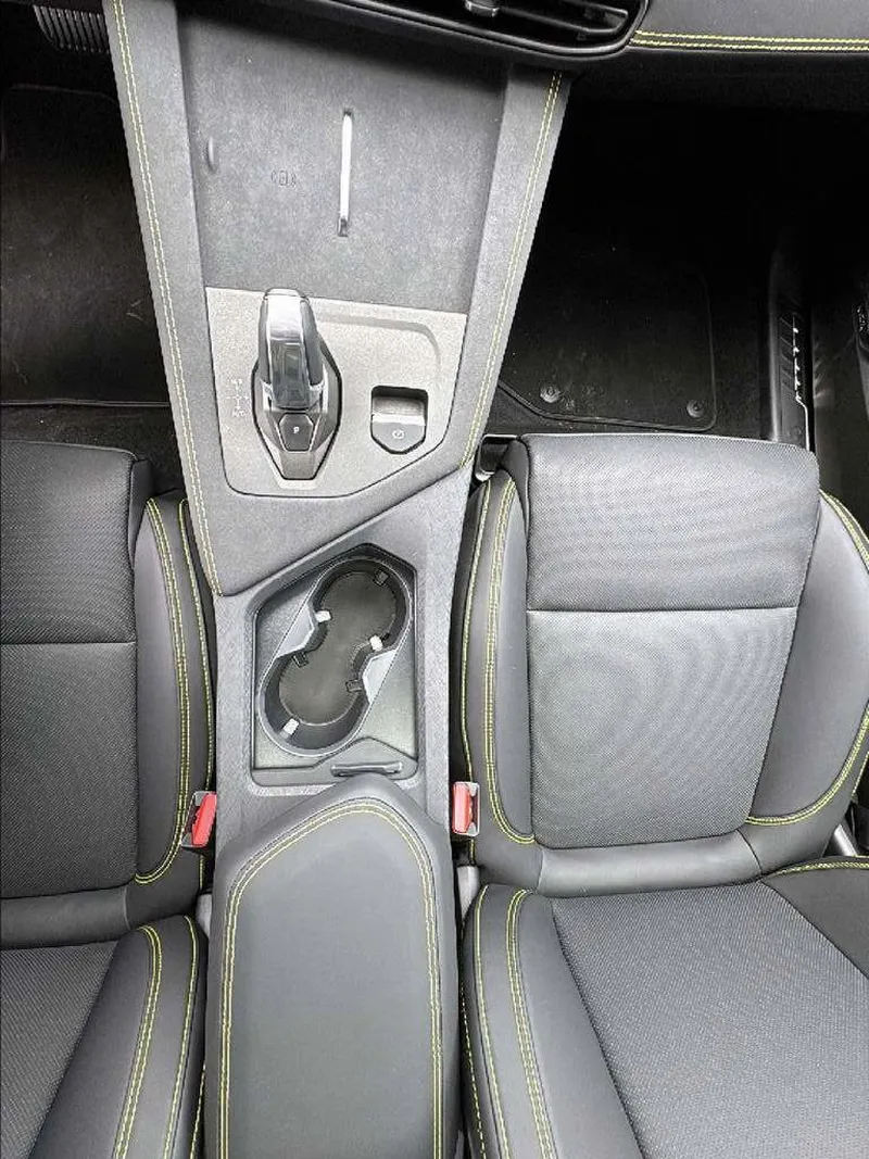 01 1.5 PHEV More 16