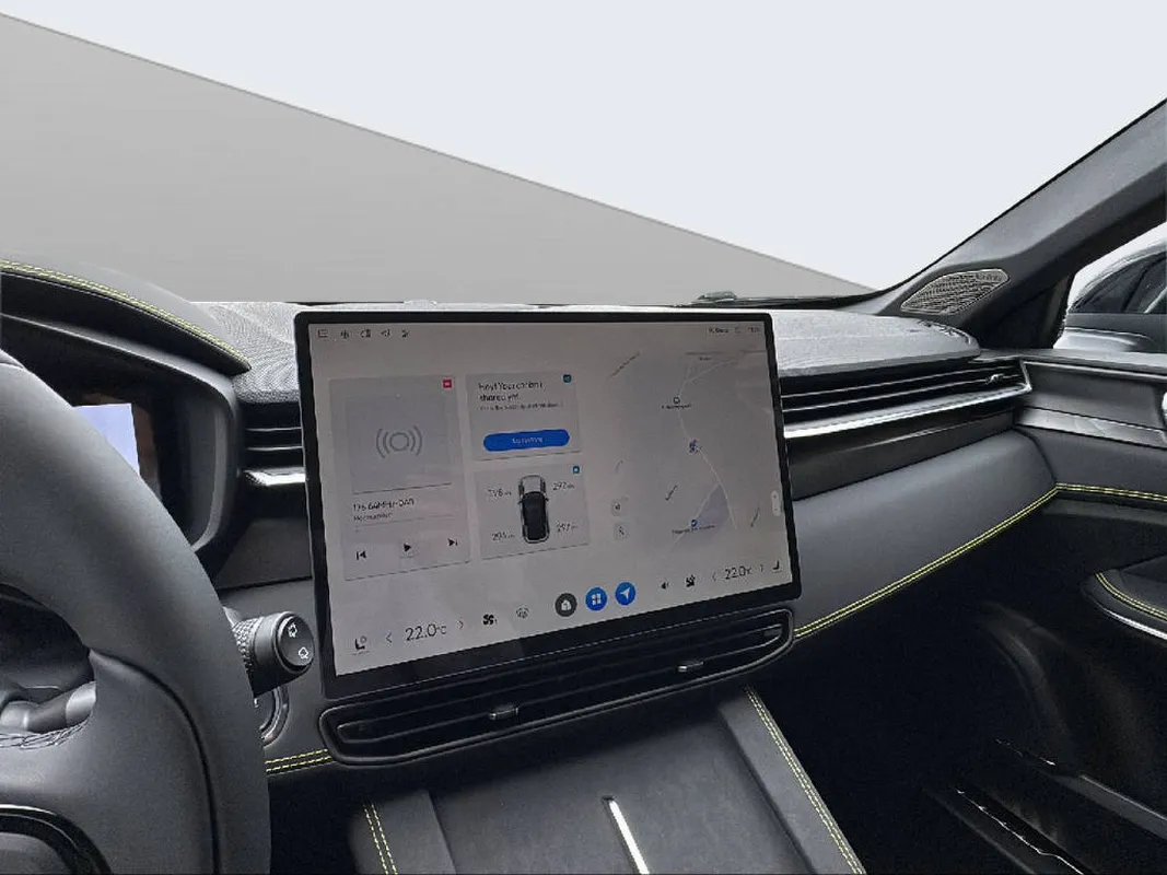 01 1.5 PHEV More 14