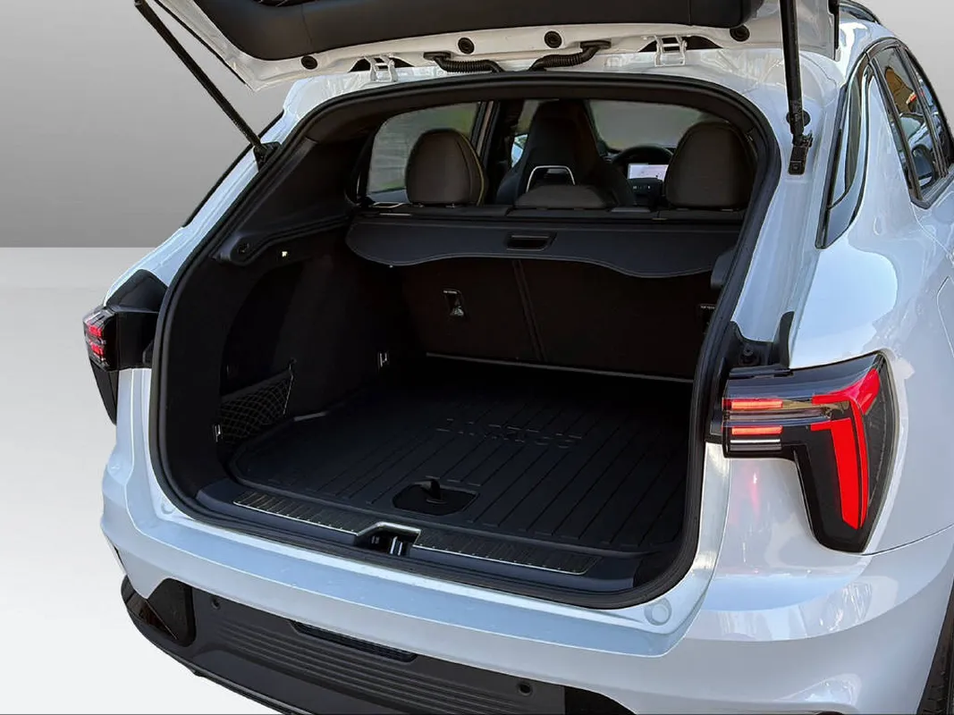 01 1.5 PHEV Core 23