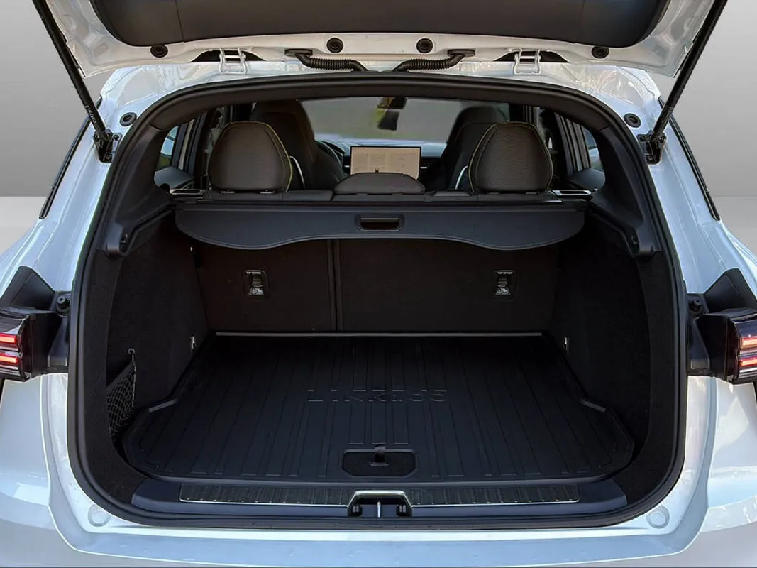 01 1.5 PHEV Core 10