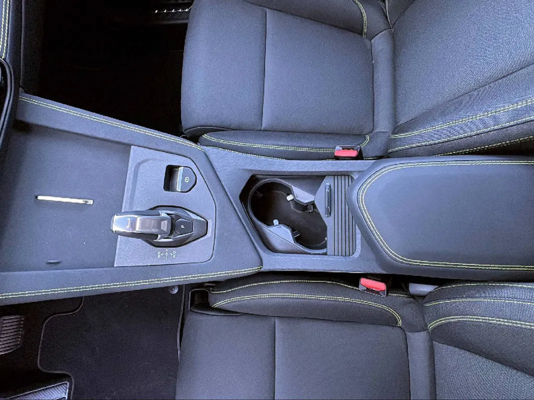 01 1.5 PHEV Core 12