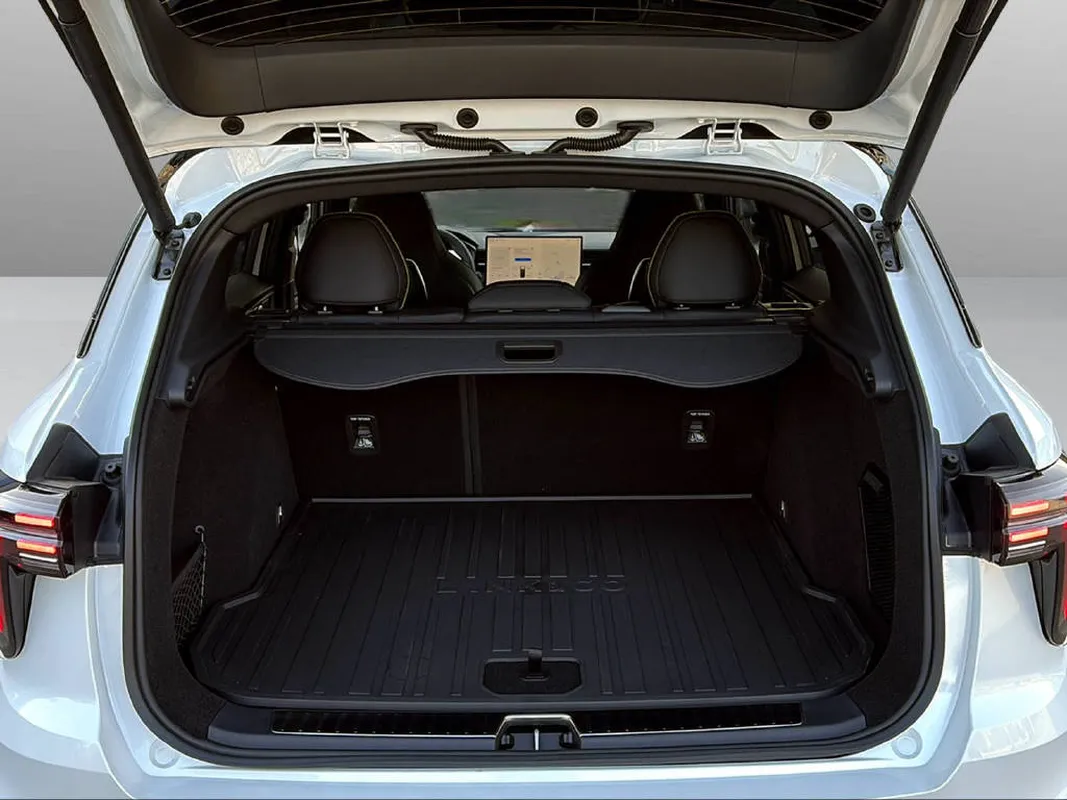 01 1.5 PHEV More 23